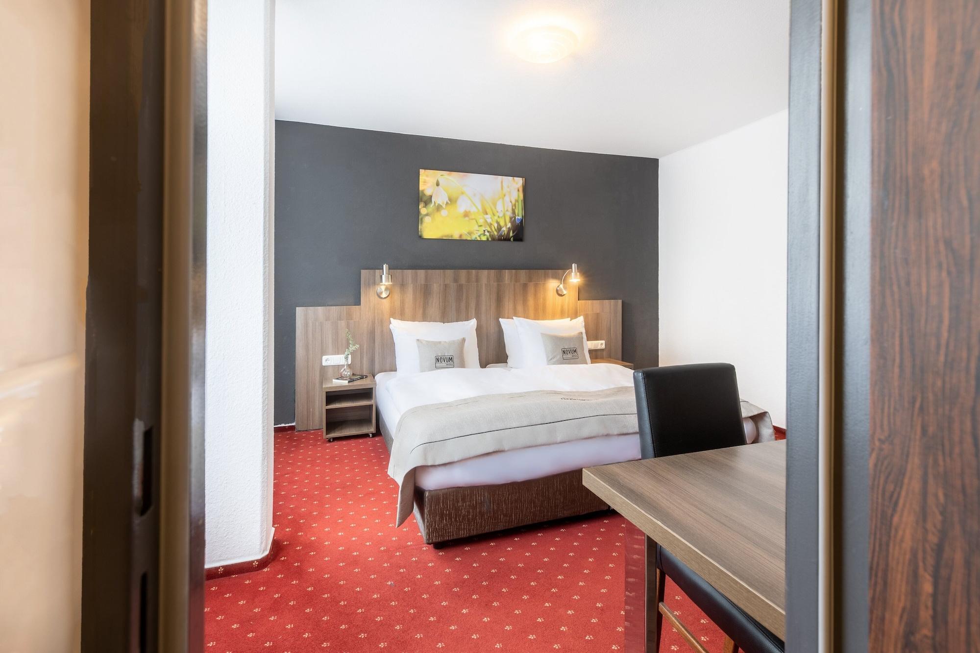 Hotel Leonet Kolonia Zewnętrze zdjęcie